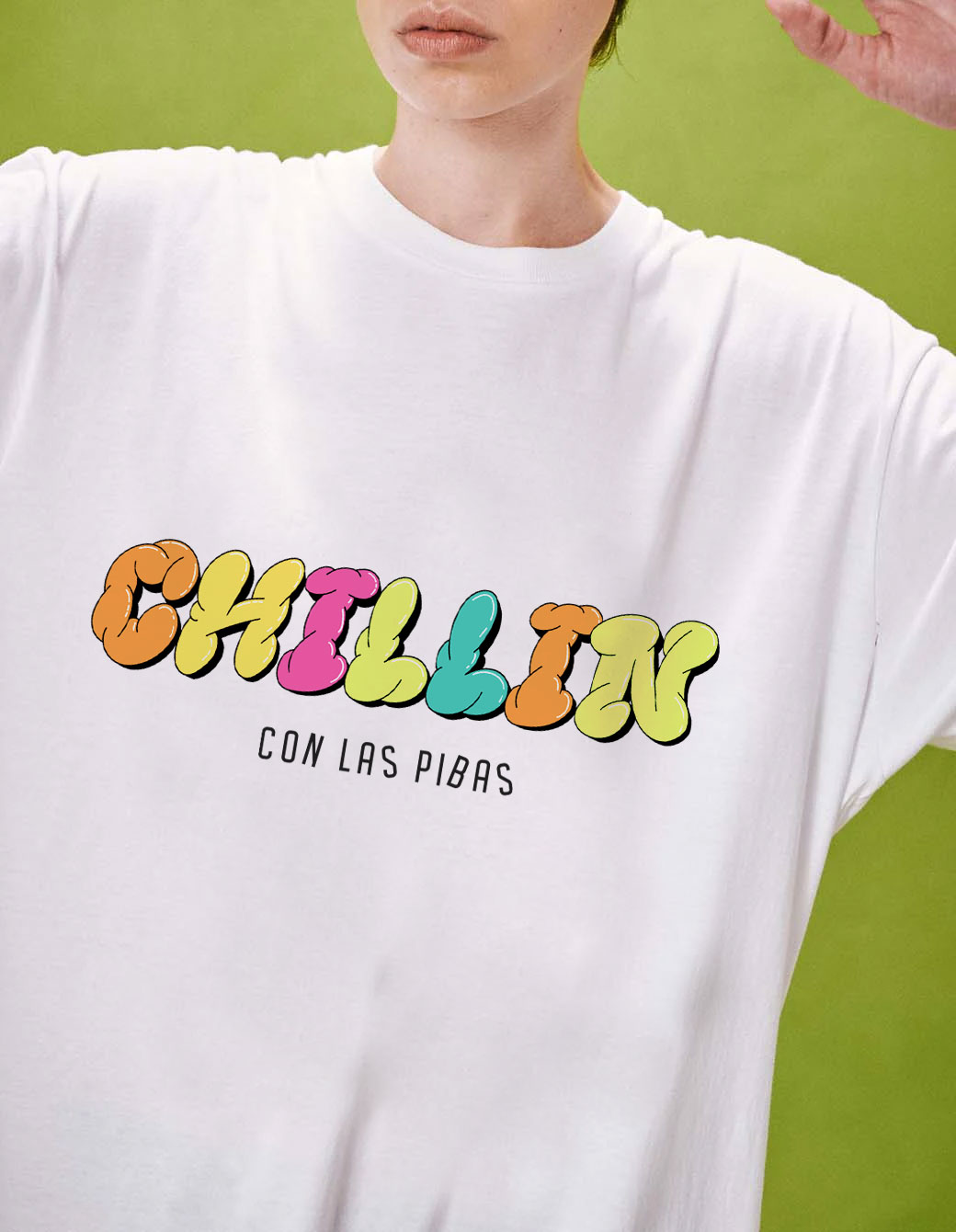 Mockup de remera con el logo de Chillin