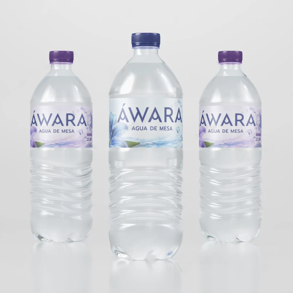 Mockup diseño de etiqueta de botellas de agua para Áwara
