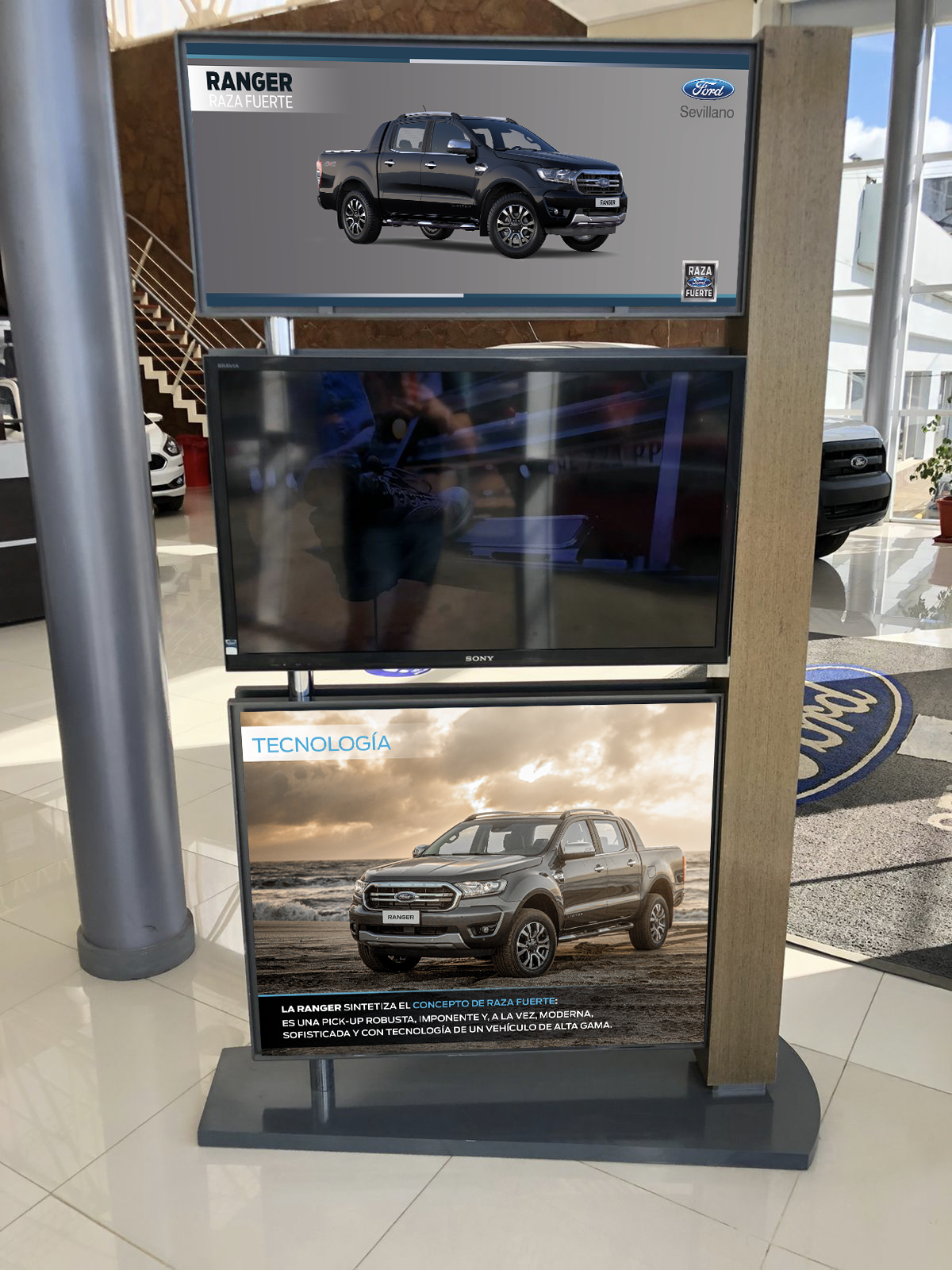 Fotos mockup totem informativo de Ford Ranger para Ford Sevillano